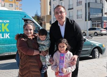 AK Parti Nevşehir Belediye Lider Adayı Dr. Mehmet Savran, “Bizim sıkıntımız gönüllere girmek, bizim kaygımız kentimize hizmet etmek.” dedi