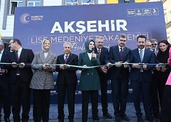 Akşehir Lise Medeniyet Akademisi Bakan Göktaş’ın İştirakiyle Açıldı