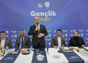 Alım; “Gençlerle yürüyecek çok yolumuz var”