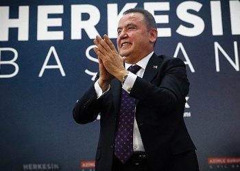 Antalya Büyükşehir Belediyesi’nde çalışanlara yüzde 80 artırım