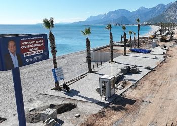 Antalya Konyaaltı Kıyısı’nda çalışmalar tam gaz