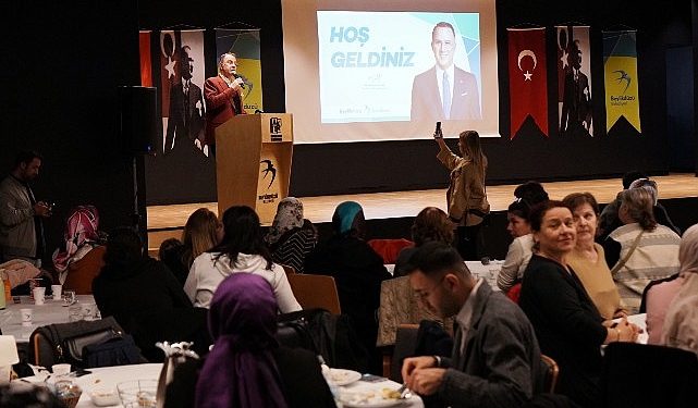 Beylikdüzü Belediye Lideri Mehmet Murat Çalık, Bayan ve Aile Hizmetleri Müdürlüğü tarafından düzenlenen kahvaltıda ailelerle buluştu