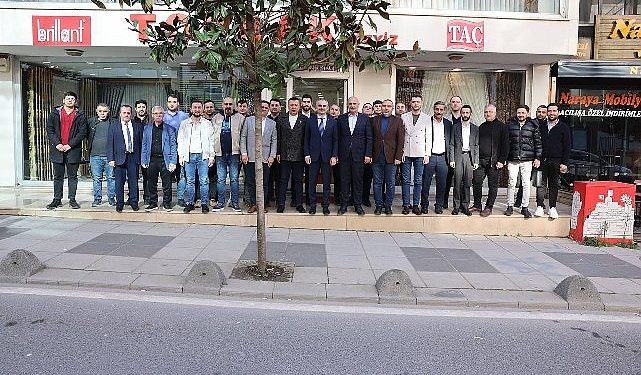 Bünyamin Çiftçi, esnaflarla bir ortaya geldi