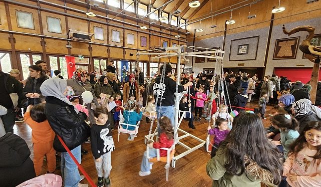 Çocuklar orta tatil şenliğinde doyasıya eğlendiler