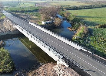 Dirençli Kent’in köprüleri kuruldu