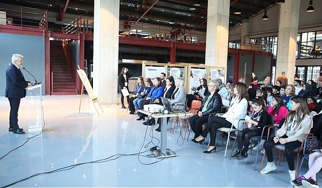 DOST Projesi’ne katılan çocuklar dizaynlarını tanıttı