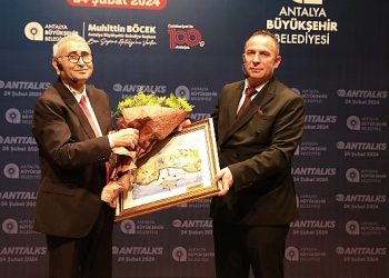 Durmuş Yılmaz, Anttalks Etkinliği’nde Antalyalılarla Buluştu
