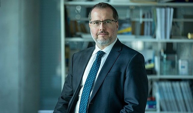 EY, 2024 yılında telekomünikasyon dalını etkileyecek en değerli 10 riski açıkladı!