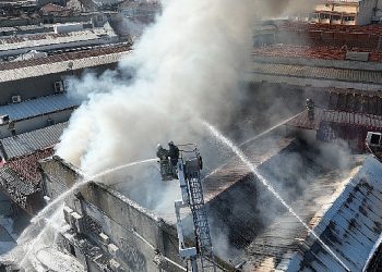 İzmir İtfaiyesinden yangına 6 dakikada müdahale