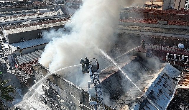 İzmir İtfaiyesinden yangına 6 dakikada müdahale