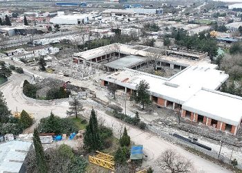 İzmit Manisiz Ömür Merkezi yükseliyor