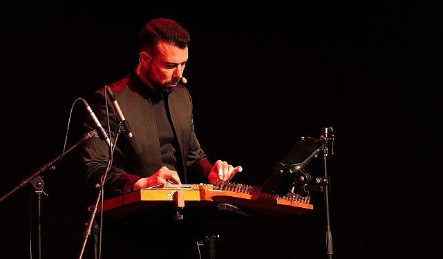 Kanun virtüözü Ahmet Baran’dan Gaziemir’de mükemmel konser