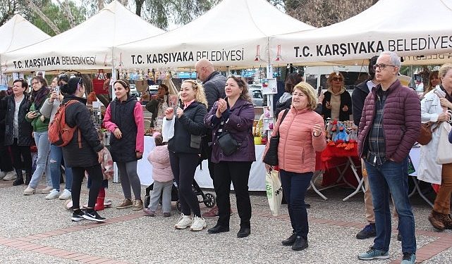 Karşıyaka’da “Sevgililer Günü Pazarı” açıldı