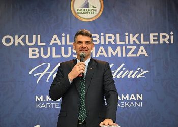 Kartepe Belediye Lideri Av.M.Mustafa Kocaman, Kartepe’de bulunan okulların okul aile birliği üyeleriyle bir ortaya geldi