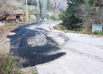 Kemer’de asfalt bakım ve reglaj çalışmaları