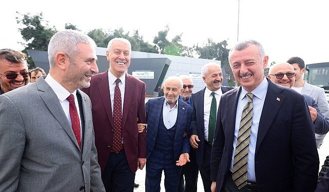 Kocaeli Büyükşehir Belediye Lideri Tahir Büyükakın’a Gebze’de sevgi seli