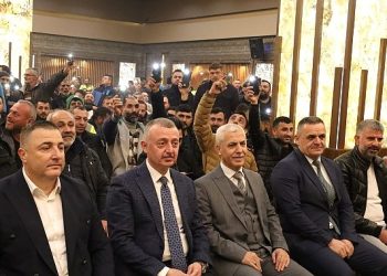 Kocaeli Büyükşehir’de toplu kontrat coşkusu yaşandı