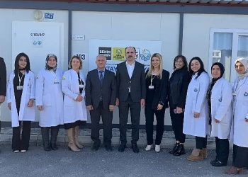 Konya Büyükşehir Belediye Lideri Uğur İbrahim Altay Hatay’da Depremzede Vatandaşlarla Buluştu