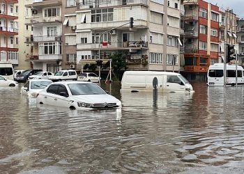 Lider Böcek “1450 işçi ve 290 araçla sahadayız” “Var gücümüzle çalışıyoruz”