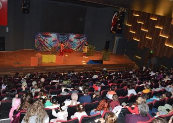 Lider Kırgöz, Yarıyıl Tatilinde Çocukları Unutmadı