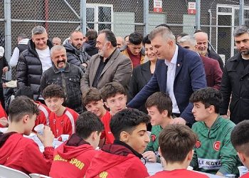 Lider Sezer, “Gençliğe yatırımı geleceğe yatırım olarak görüyoruz”