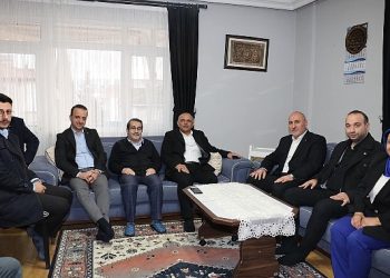 Lider Söğüt’ten konut ziyaretleri