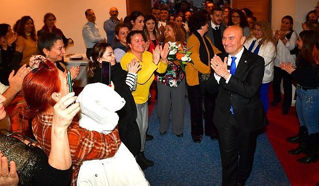 Lider Soyer: “İzmir’in özgür ve güçlü bayanlarına armağan olsun”