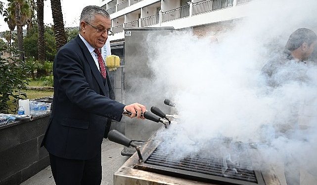 Lider Topaloğlu’ndan üniversite öğrencilerine mangal partisi