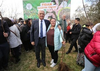 Muğla Büyükşehir Üreticilere Meyve Fidanı Dağıtımına Başladı