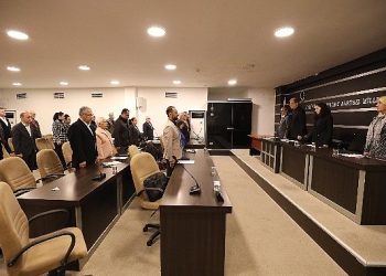 Narlıdere Meclisi’nde 6 Şubat Depremi’nde hayatını kaybedenler için hürmet duruşu