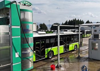 Otobüsler gri suyla yıkanıyor, litrelerce su tasarrufu sağlanıyor