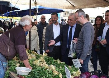Özdemir: Ataevler pazaryeri süratle tamamlanacak