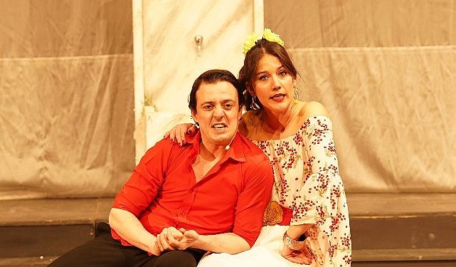 Sahne Tozu Tiyatrosu, Gırgıriye’yi “Sosyal Market”e dayanak için oynadı