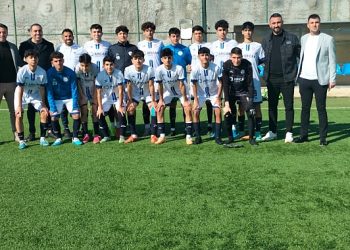 Selçuk Şahin, Yenişehir Belediyesi U16 Futbol Ekibi’nin maçını izledi