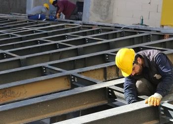 Serik Kongre ve Kültür Merkezi inşaatında duvar imalatları tamamlandı