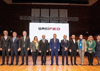 Soyer: “Kadın erkek birlikte çaba etmek zorundayız”