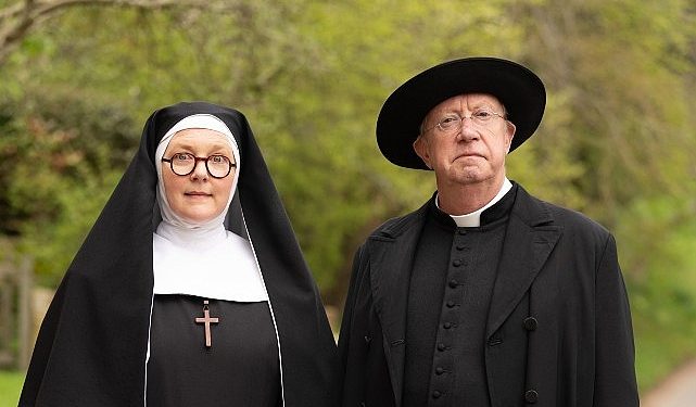 Tanınan Kabahat Draması Peder Brown Yeniden Çok Hareketli