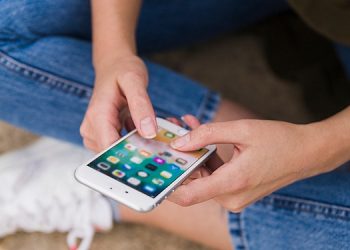 Toplumsal medyada çocukların dijital kimliğini muhafazanın 7 yolu