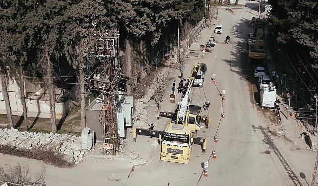 Toroslar EDAŞ’tan sarsıntı bölgesinde asrın elektrik dağıtım operasyonu