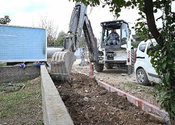 Yeni Mahalle’de kaldırım çalışmaları