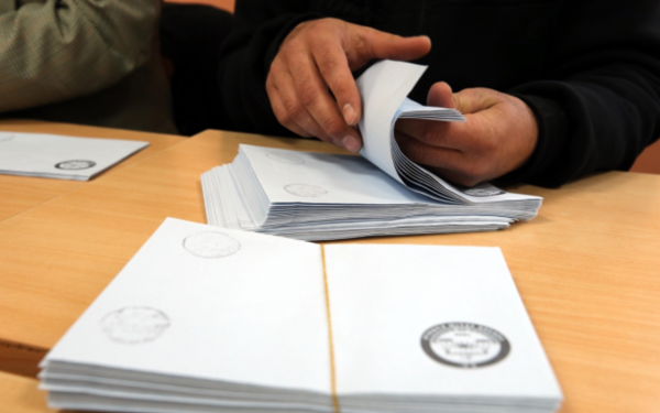 31 Mart yerel seçimleri için oy kullanma işlemleri başladı