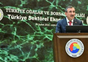 Cevdet Yılmaz: Sektörlerin önünü daha net görebileceği politikaları hayata geçiriyoruz