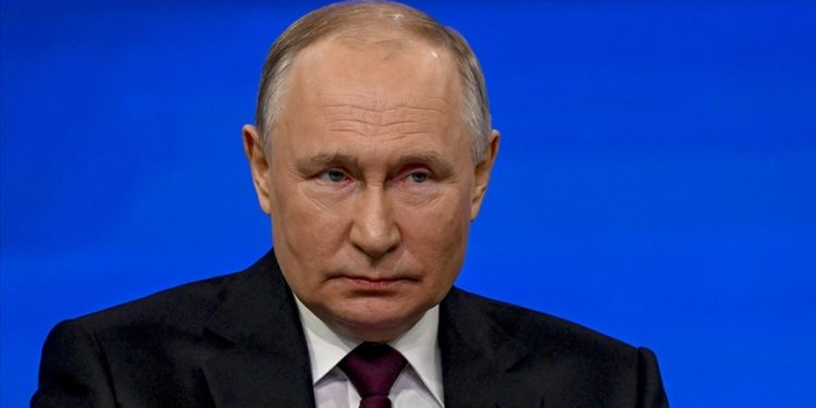 Rusya Devlet Başkanlığı seçimini Putin kazandı