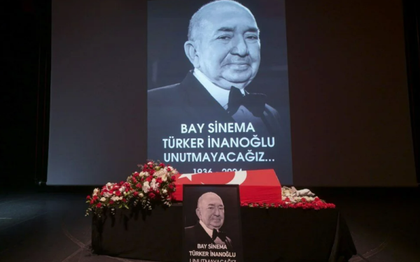 ‘Bay Sinema’ Türker İnanoğlu son yolculuğuna uğurlandı