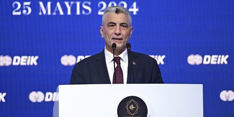 Bakan Bolat, dolar ihracatı ve döviz geliri hedeflerini açıkladı