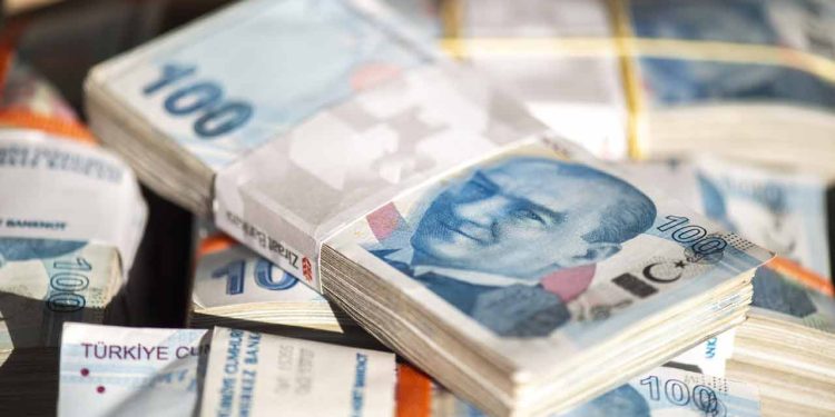 Bütçe nisanda 177,8 milyar TL açık verdi