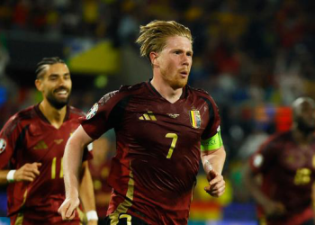 Belçika 3 puanı 2 golle aldı!