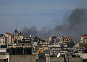 İsrail yine mülteci kampına saldırdı