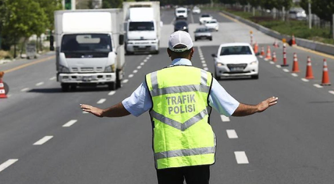 İstanbulluların dikkatine: O yol trafiğe kapatıldı
