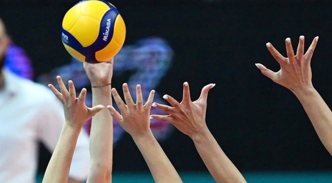 Fenerbahçe dört milli yıldızla sözleşme uzattı